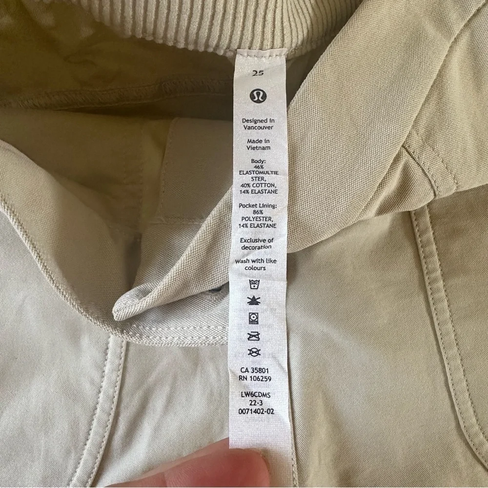 Lululemon Utilitech Cargo Pocket High Rise Pants Light Beige Sz 25